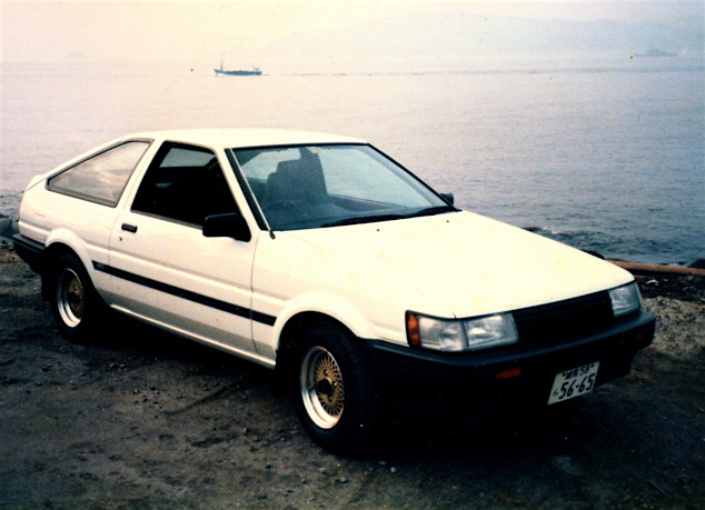 80年代に乗っていたマイカーVOL3 TOYOTA AE86 COROLLA LEVIN1600 GTV_b0065730_2214252.jpg