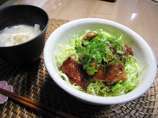 鶏の照り焼き丼_f0131192_6134725.jpg