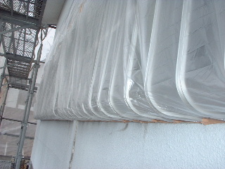 塗装前の養生_f0031037_1825529.jpg