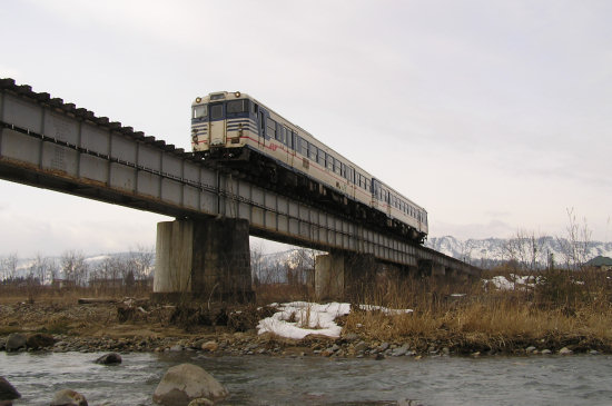 3/10.11日の鉄道撮影旅_e0057275_18141179.jpg