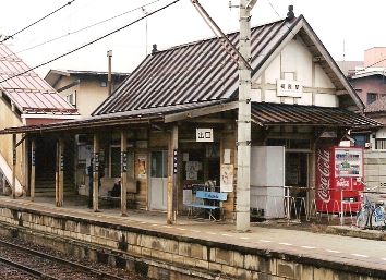 長野電鉄長野線 桐原駅_e0030537_22154840.jpg
