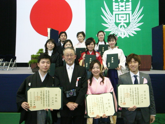 昨日は卒業式 専修大学文学部林ゼミ写真帳 昨日は卒業式 専修大学文学部林ゼミ写真帳