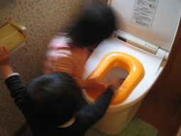 寒くないトイレで･･･_d0080906_1094675.jpg