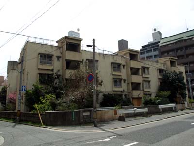 No.001 東領住宅 : 気になる建てもの in fukuoka