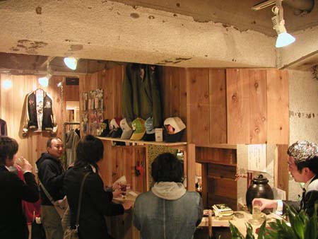 アクセルインの焼酎サーバー_f0053279_1529440.jpg