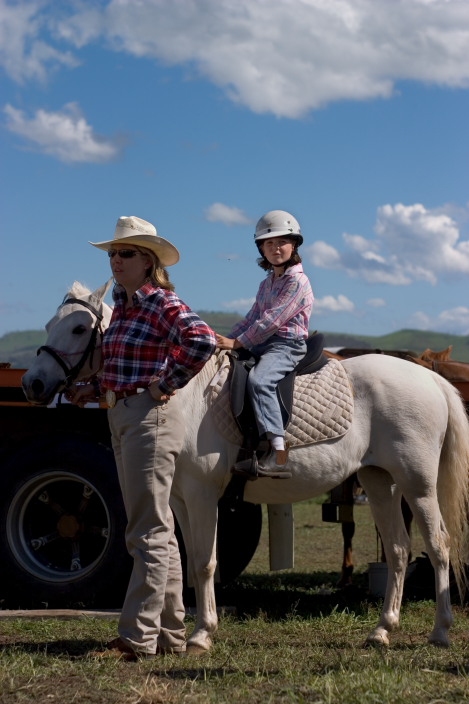 Melton Mowbray Rodeo - 女たち 　Jillaroo_f0137354_7322986.jpg