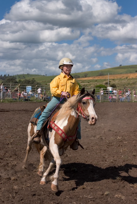 Melton Mowbray Rodeo - 女たち 　Jillaroo_f0137354_7333833.jpg