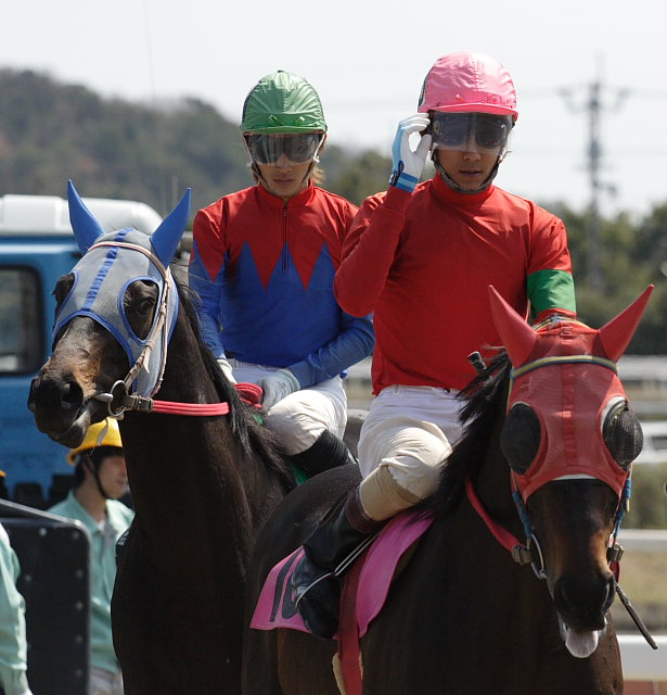 2007年3月21日(水) 高知競馬 3R パドック_a0077663_18343353.jpg