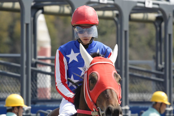 2007年3月21日(水) 高知競馬 3R パドック_a0077663_1834498.jpg