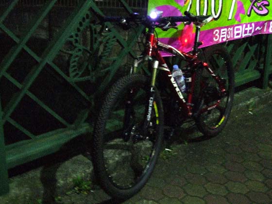 e0034994_1305639.jpg