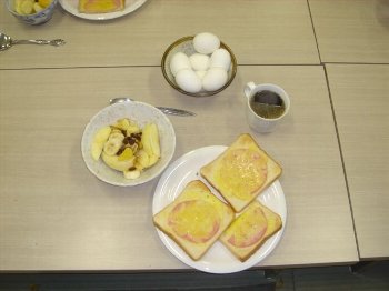 金曜日所沢道場指導員の朝食_f0019563_749442.jpg