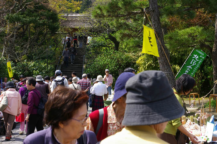 おとな愉快団！、07・春の北鎌倉匠の市に鮮烈デビュー！_c0014967_9433490.jpg