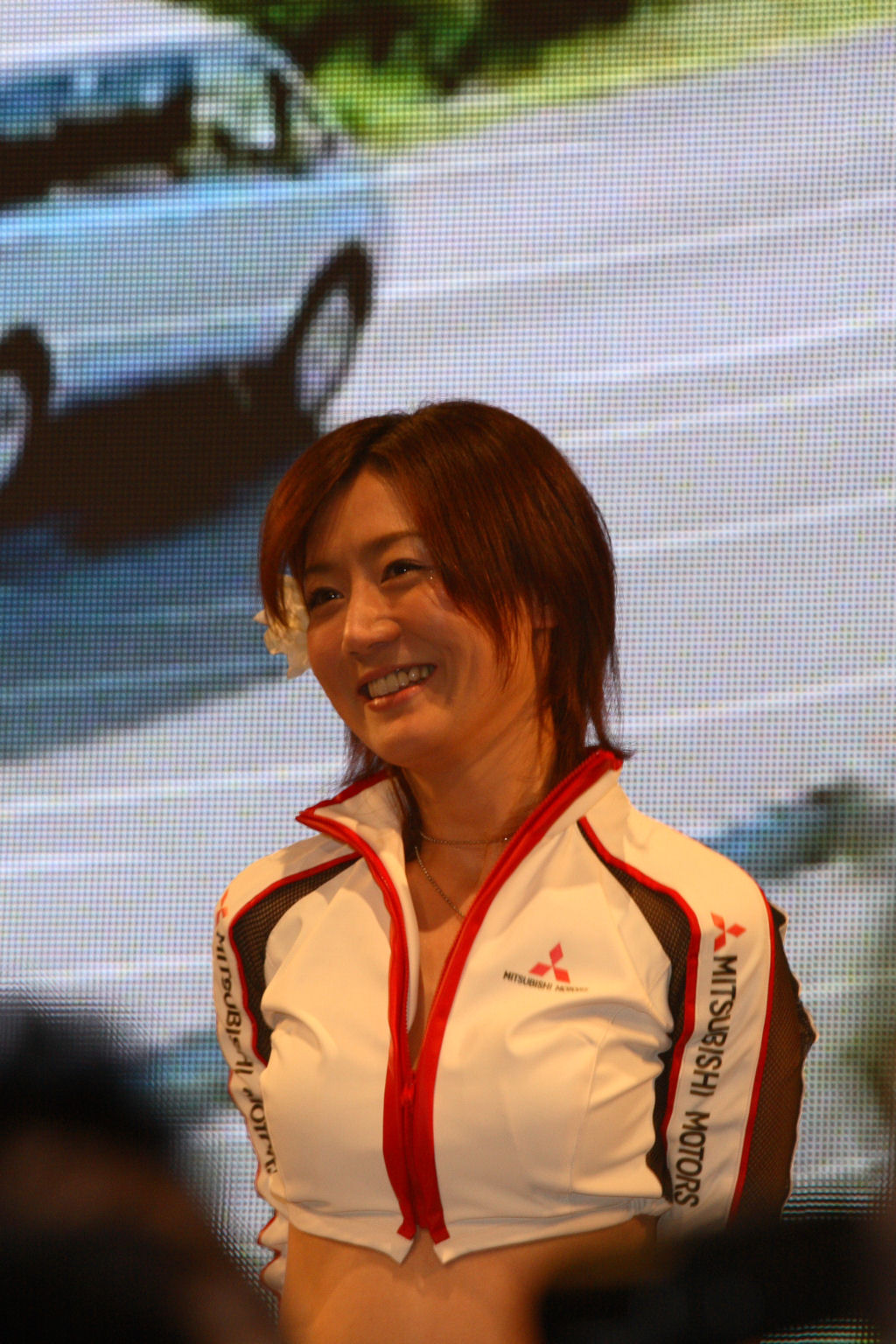 【中古】 オートトレンド2007(三菱ブース真川愛さん) negiさん : アイドル