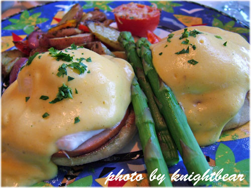 アメリカ朝食のEgg Benedict　_f0007278_218761.jpg