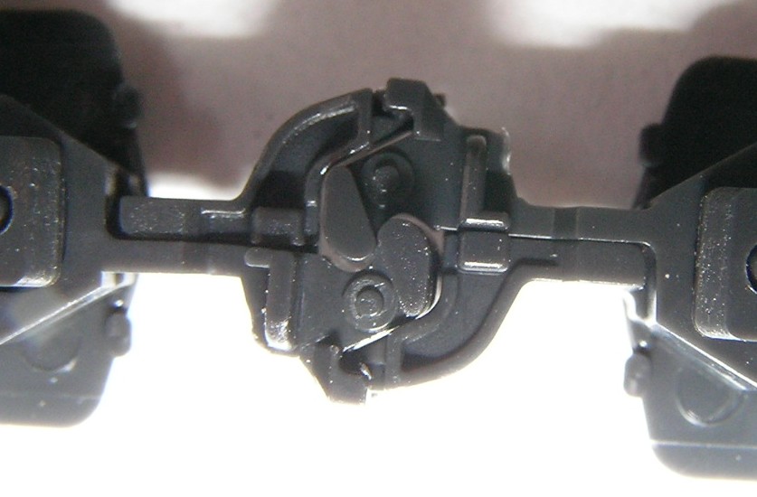 カトー小型密着自動連結器 改良型_a0066027_18564133.jpg