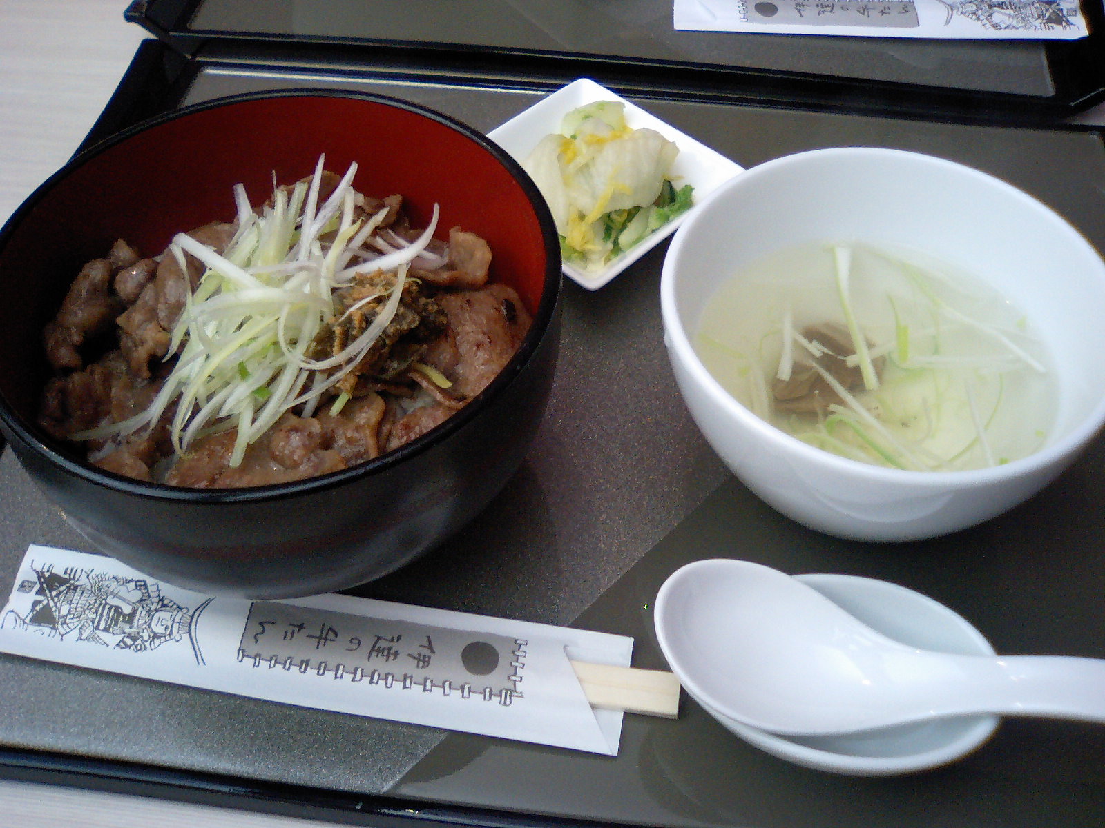 通定食６３０円！_f0135021_18281220.jpg