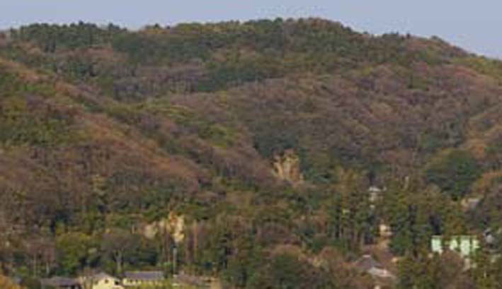 ここが変だよ、鎌倉市（４）六国見山山頂は展望台とは別！_c0014967_22254175.jpg