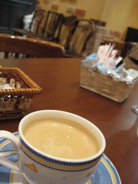 【「三月うさぎ」のフルーツパフェ】_b0009849_1555720.jpg