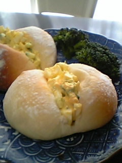 牛乳白パンの卵サンドイッチ_f0114184_21434366.jpg