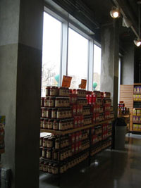 最新オープン！Whole Foods Bowery_d0008094_43018.jpg