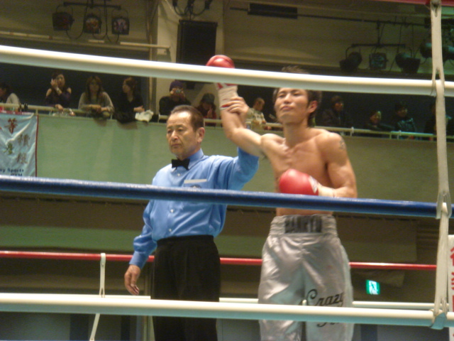 粟生に勝った男を下した２４歳！横枕主役のF赤羽興行（4.4後楽園ホール）_f0074095_145013.jpg