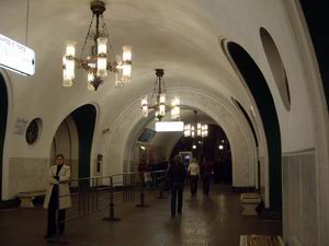 モスクワ２　「地下鉄」_c0016407_4133438.jpg
