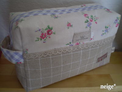 初作品♪意外と大きなオムツポーチ^^♪_f0023333_15105525.jpg