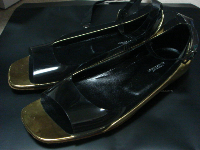 女の靴_f0046259_22174135.jpg