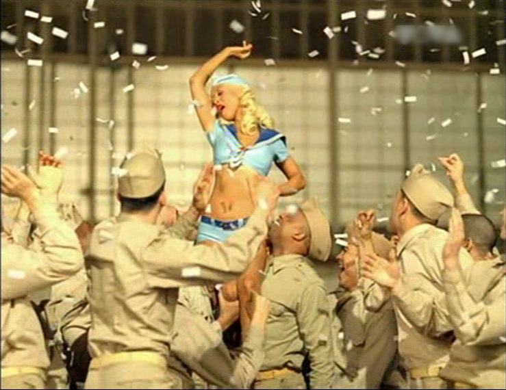 クリスティーナ・アギレラ（Christina Aguilera）「Candyman」（2006）_e0042361_2353136.jpg