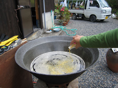4月15日(日)は瀬相のバザーです!_e0028387_2357859.jpg