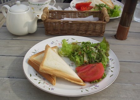 f0004309_01448.jpg