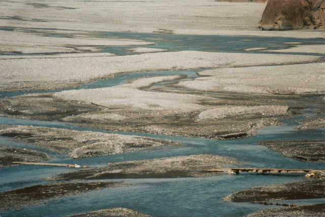 ２００７年　未知踏進　原点回帰の旅　　写真展の中から一部アップです〜_e0111396_2144919.jpg