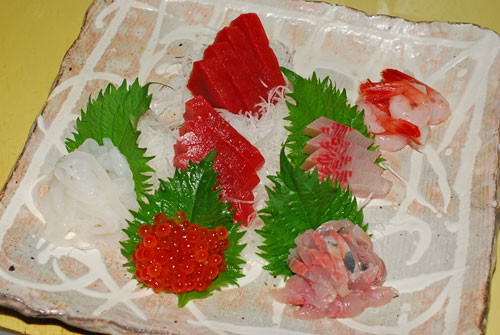 刺身の盛りつけ方 2 3人前 詳しく説明しますね 魚屋三代目日記 刺身の盛りつけ方 2 3人前 詳しく説明しますね 魚屋三代目日記