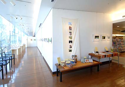 泣けちゃう展示?_a0070350_21561454.jpg