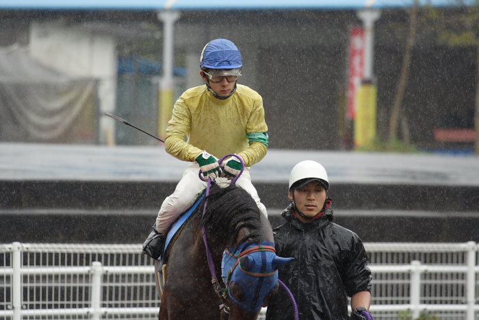 2007年4月7日（土） 高知競馬 3R_a0077663_18455876.jpg