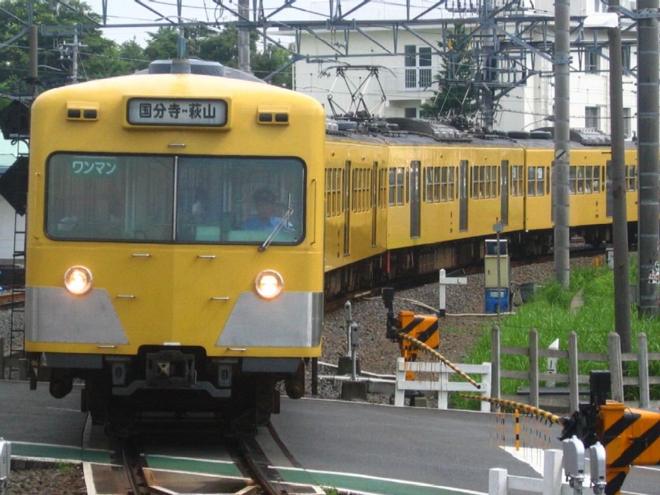 黄色い電車群像３－西武１０１系（その２）_d0044222_20163892.jpg