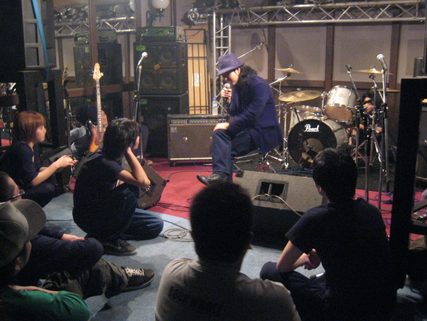 20070401 「PUNK ROCK CRAM SCHOOOOOL!!!!Vol1 」@西荻窪STUDIO UEN_c0086868_2241027.jpg