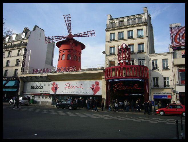 ■街角の劇場(PARIS)_a0008105_462349.jpg