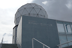 b0053429_22145725.gif