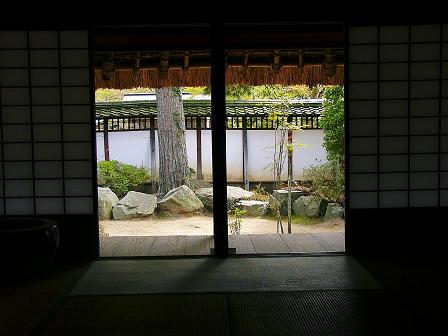 丹生山の麓、山田の里の文化財を訪ねて(7)箱木千年家_b0063958_713859.jpg