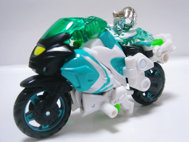 戦略員 エリアル（パラドロンタイプ） レビュー : 遊慈の