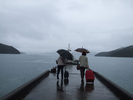 鎮魂の雨。_e0028387_23353414.jpg