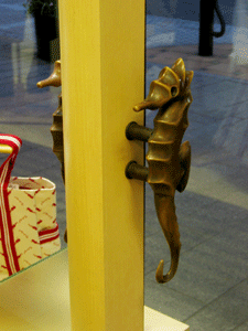 f0041351_154519.gif