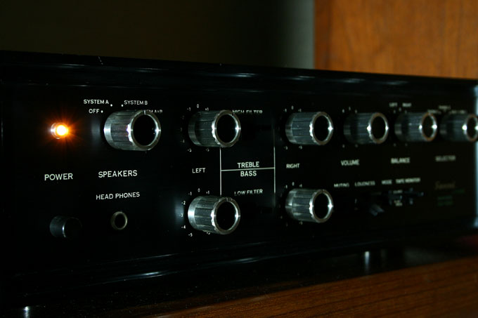 SANSUI AU-555 : Studio Kuroのオーディオ日記 SANSUI AU-555 : Studio Kuroのオーディオ日記