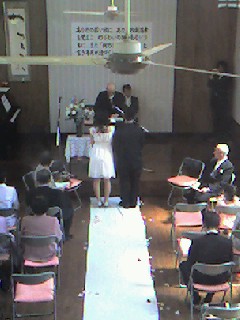 ささやかだけどステキな結婚式_f0107072_2302988.jpg