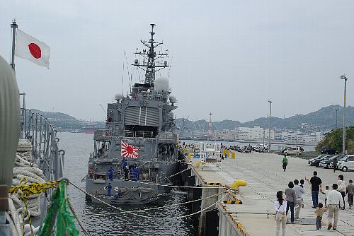 佐世保地方隊護衛艦｢おおよど｣一般公開_d0117844_2225611.jpg