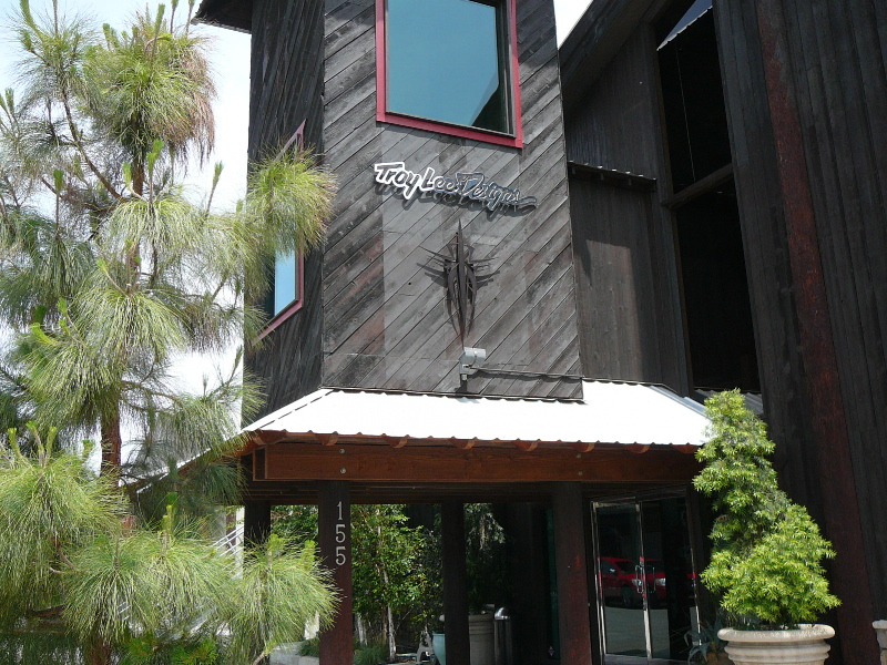 e0110625_15504032.jpg