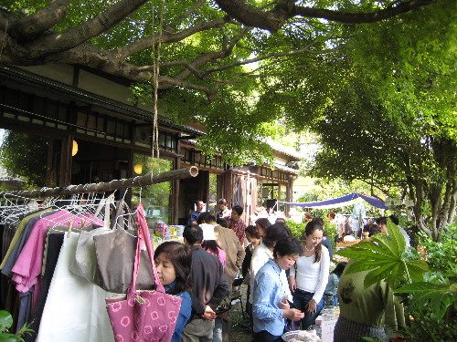 カジュ祭終わる_f0045052_12403899.jpg