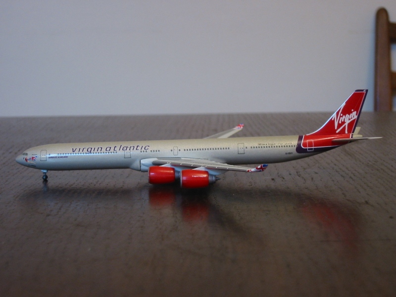 Airbus A340-600 Virgin Atlantic \"Claudia Nine\" _c0084381_327205.jpg