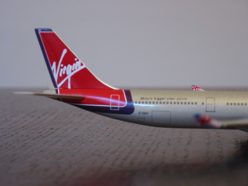 Airbus A340-600 Virgin Atlantic \"Claudia Nine\" _c0084381_3282323.jpg